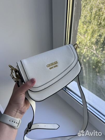Сумка гесс guess
