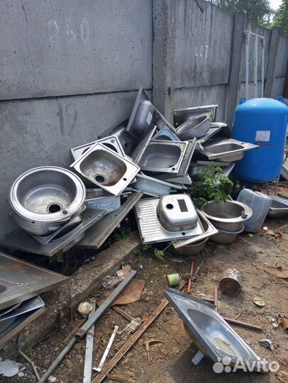 Канистры металлические