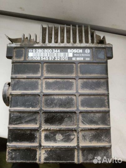 Блок управления двигателем mercedes w124 2.3