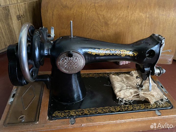 Швейная машина