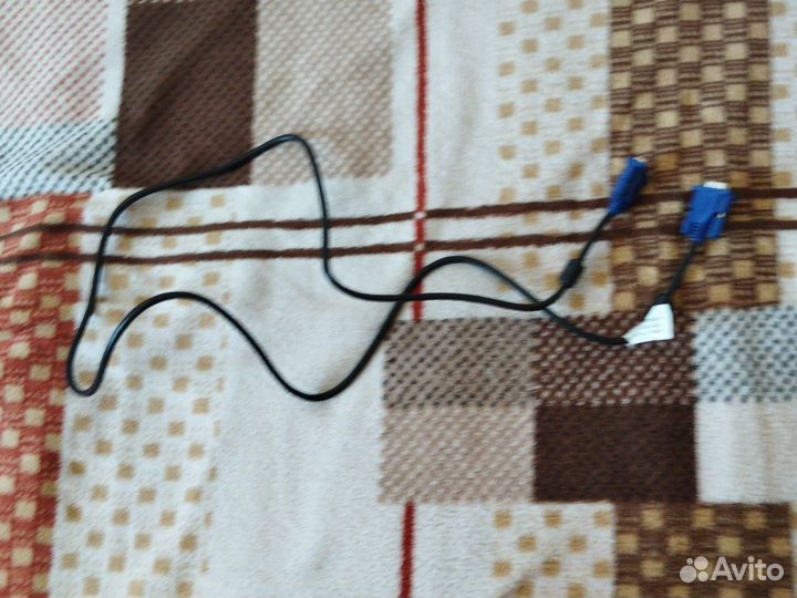Монитор Samsung + провод vga на vga