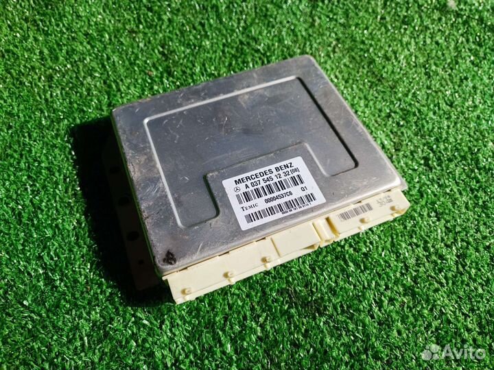 Блок управления пневмоподвеской Mercedes W211