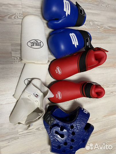 Экипировка для тхэквондо и бокса