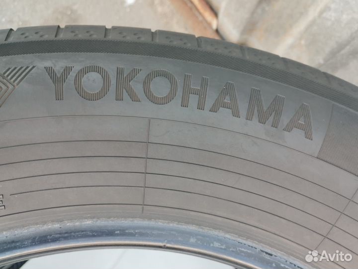 Yokohama BluEarth AE50 215/65 R17 99V