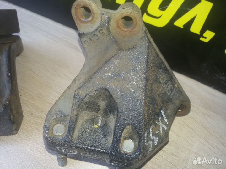 Подушки двигателя Hyundai IX 35