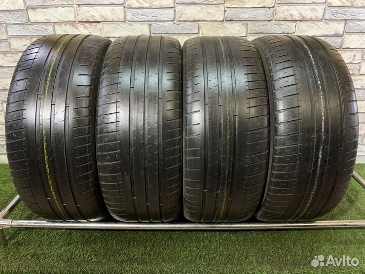 Michelin Pilot Sport 3 235/45 R18