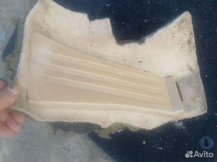 Накладка под ногу бмв ф30 BMW f30