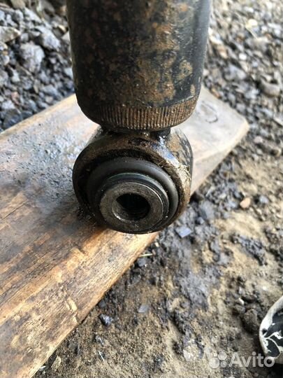 Гидоростойки w220