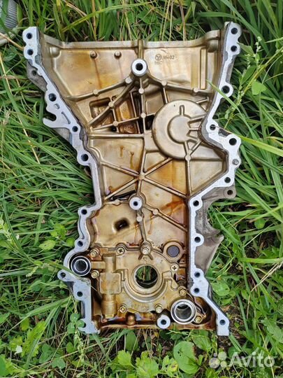 Боковая крышка блока двигателя