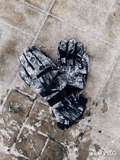 Сноубордические перчатки