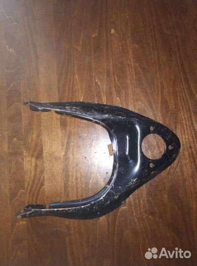 На Ваз 2101-07 рычаг верхний правый