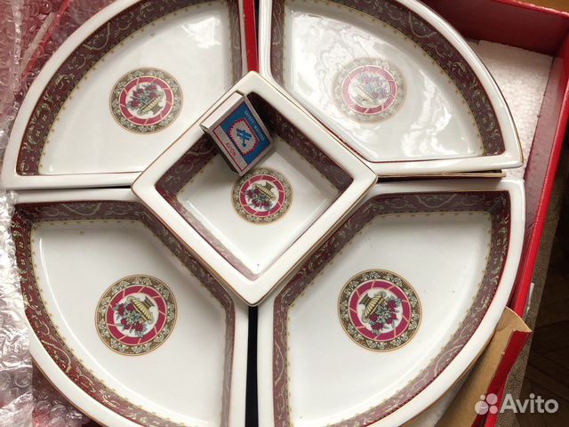 Блюдо фарфор