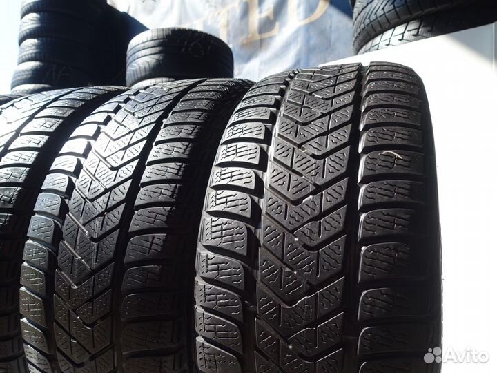 Pirelli Scorpion Winter 215/70 R16