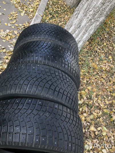 Michelin X-Ice 265/50 R19