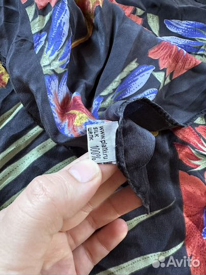 Шарфы платки палантины шали шелк