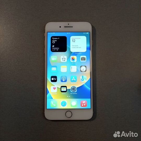 iPhone 8 Plus, 64 ГБ