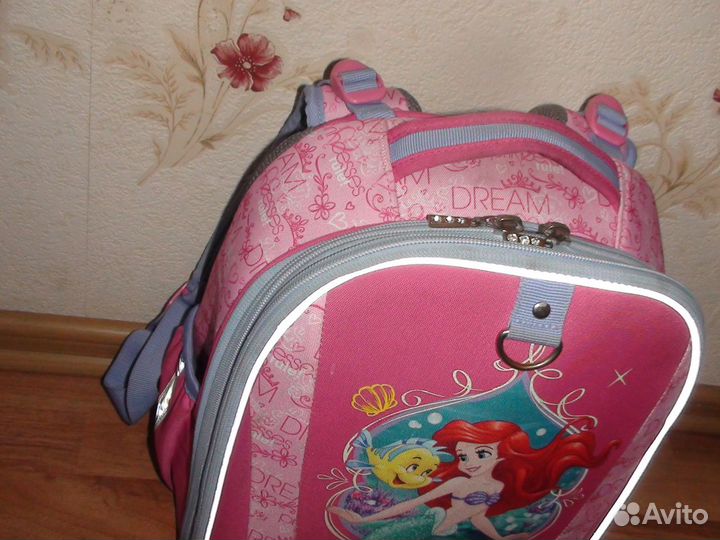 Рюкзак школьный