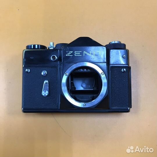 Фотоаппарат Zenit с объективом Зенитар-ме1