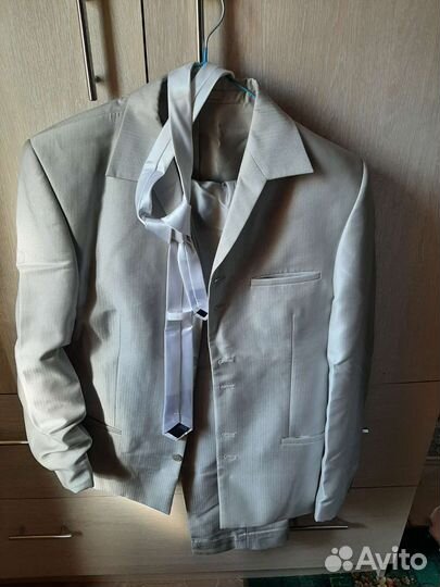 Костюм мужской
