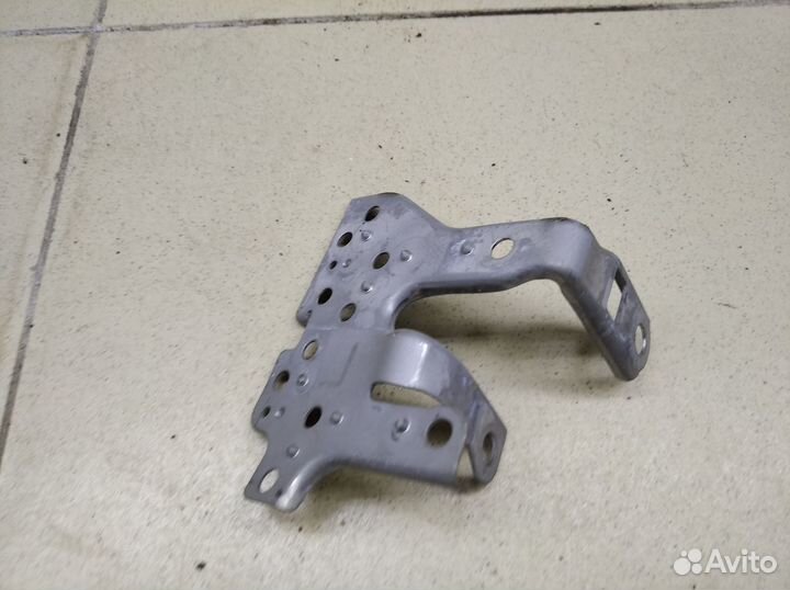 Кронштейн (сопут. товар) Corolla E15 2006-2013