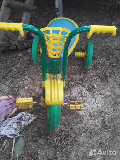 Трехколесный велосипед 