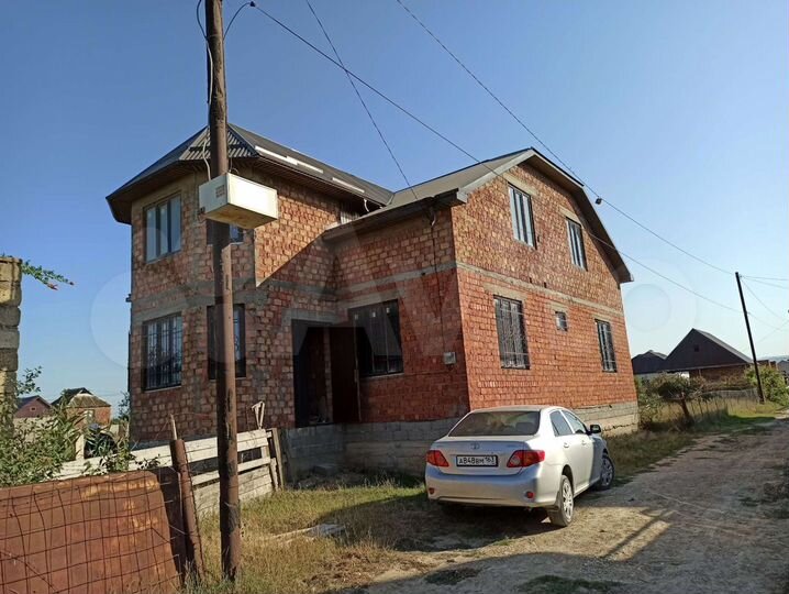 Дом 300 м² на участке 5 сот.