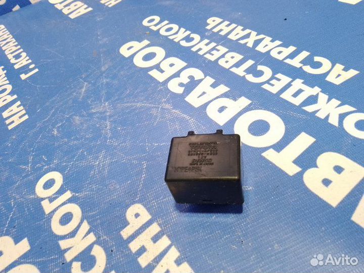 Реле Toyota Noah минивен 1AZ-FSE 2004