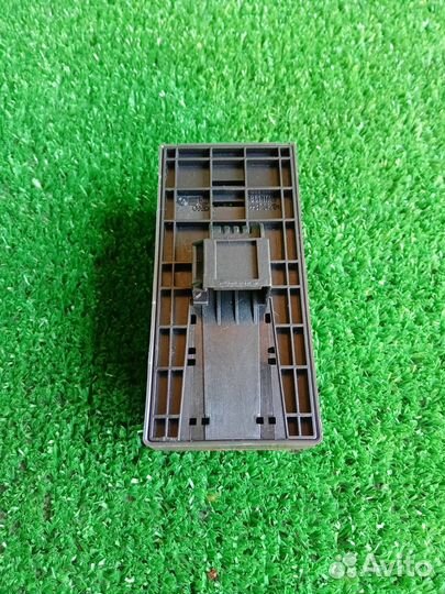 Блок управления стеклоподъемниками Audi A5 8T cdnc