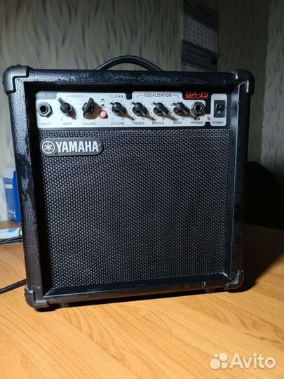 Yamaha GA-15 Гитарный комбоусилитель
