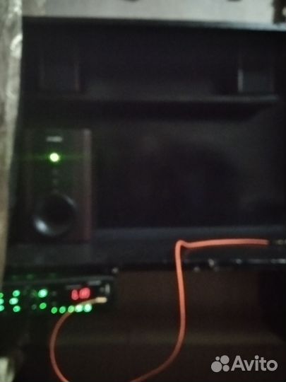 Калонки с сабом на стол