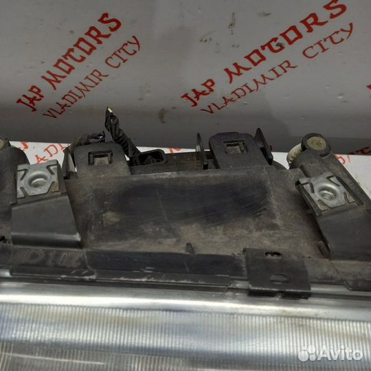 Фара галогеновая правая Audi A3 8P CAX 1.4 2011