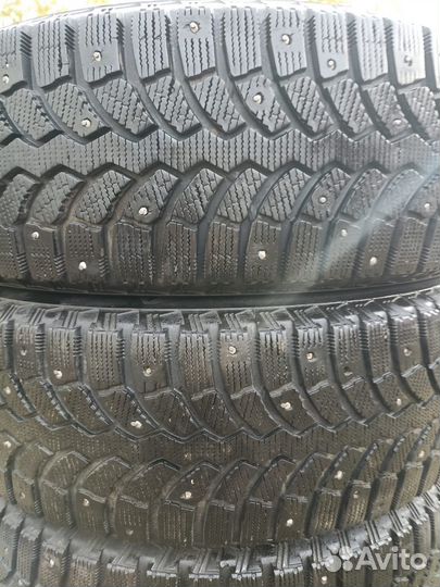 Bridgestone Blizzak Spike-01 185/65 R15