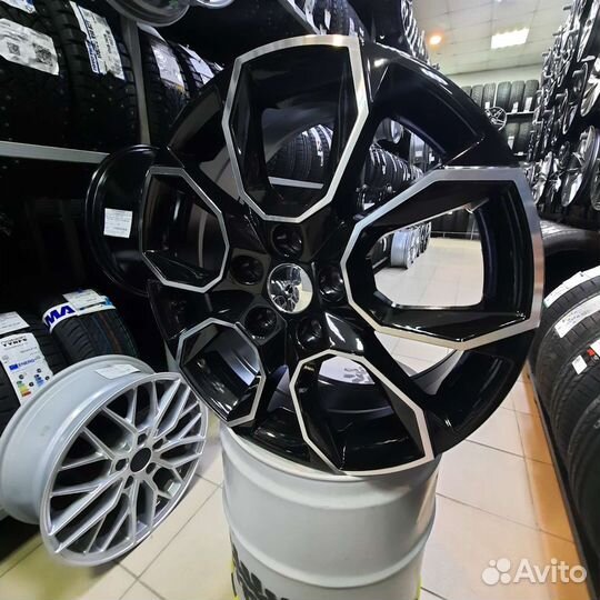 Литые Диски R17 7J 5*112 ET49 d.57.1