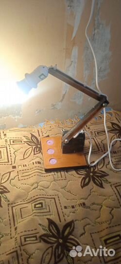 Лампа настольная