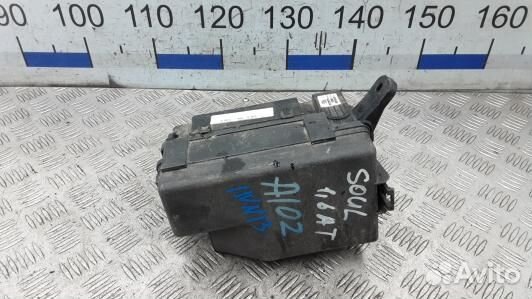 Блок предохранителей KIA soul 1 (1NN13M101)