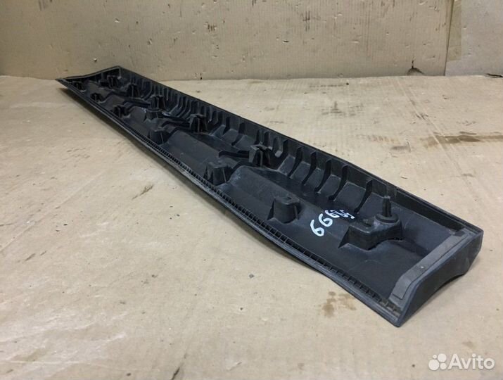 Накладка двери передняя правая Geely Coolray