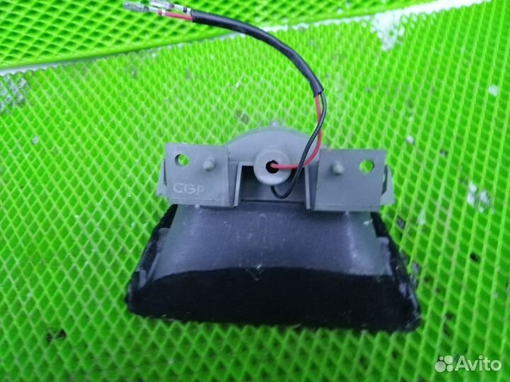 Стоп сигнал дополнительный Kia Spectra