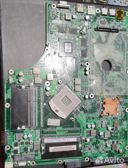 Материнская плата daozybmb8E0 rev :e