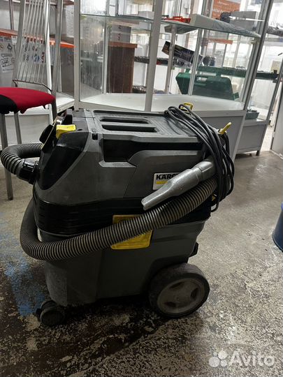 Пылесос в отличном состоянии. Мало б/у