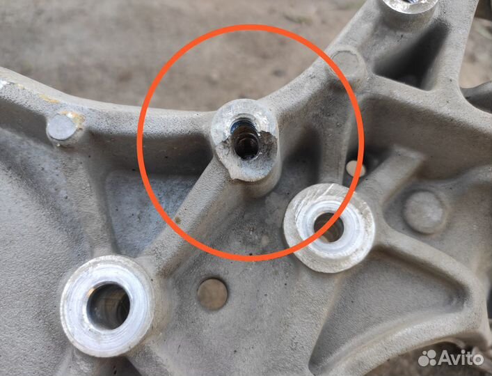 Подрамник Audi Q3