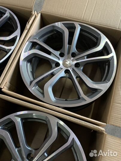 Литые диски r18, артикул LS1310, 5x114,3