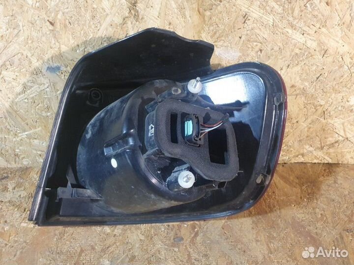 Фонарь левый Volkswagen Golf plus 2.0 BLX