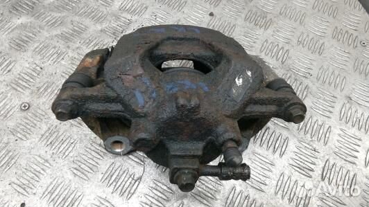 Суппорт тормозной передний правый opel mokka (LKR1