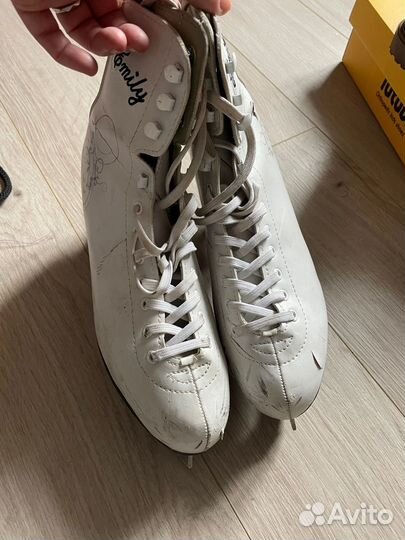 Коньки фигурные женские 38