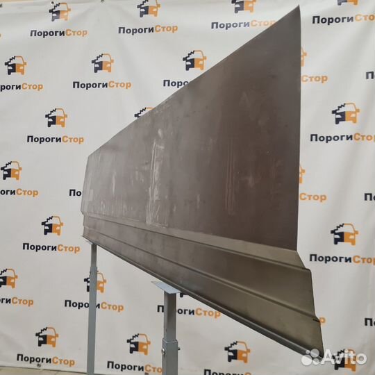 Борт от середины молдинга Volkswagen Crafter maxi