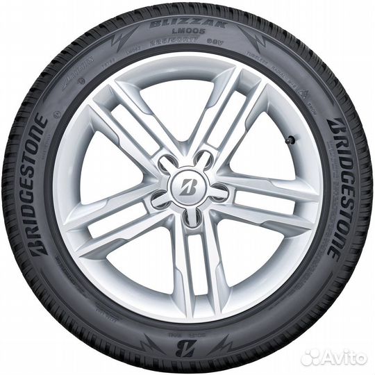 Bridgestone Blizzak LM-005 245/35 R20 95W