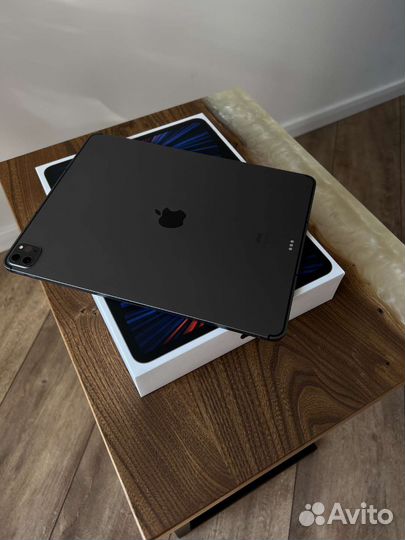 iPad Pro 12.9 Wi-Fi + Cellular 1TB