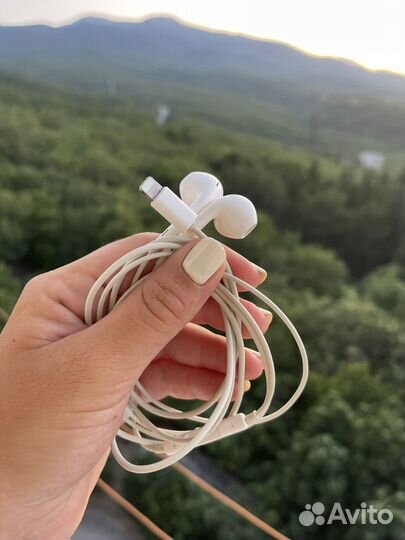 Наушники EarPods lightning оригинал