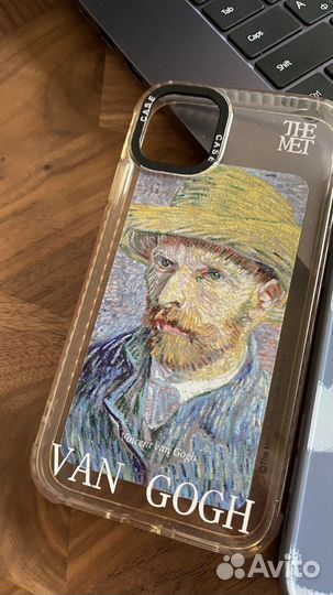 Чехол на iPhone 11