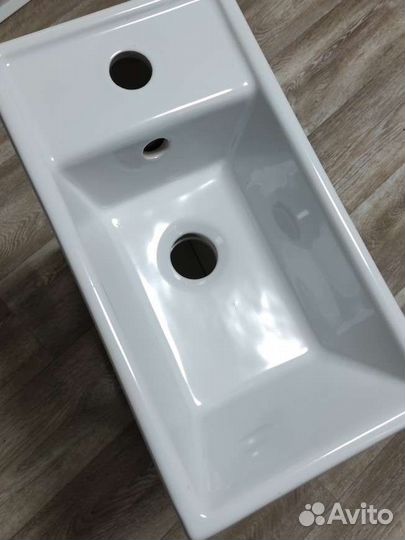 Подвесная тумба с раковиной